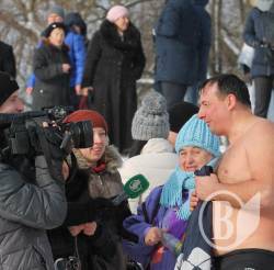 Як Куліч на Водохреща дайверував – фото, відео Як Куліч на Водохреща дайверував – фото, відео